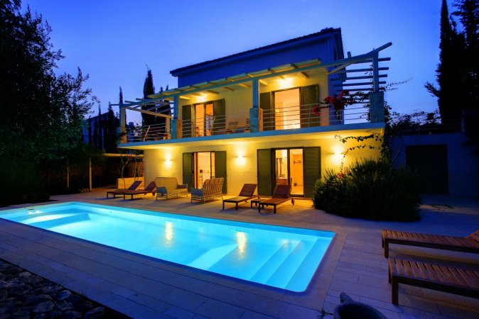Ideales Resort Deluxe 3 bedroom villa Telina — photo 1