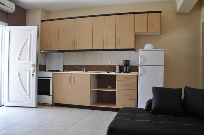 One-Bedroom Apartment (2 Adults + 2 Children) — photo 2