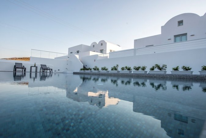 SANTORINI SEA FRONT PRIVATE VILLA WITH POOL !