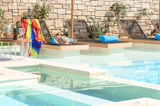 Blue Lake Villa Heated Pool — photo 4