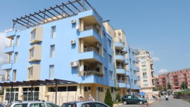 Apartment in Aqua Blue Complex — photo 1