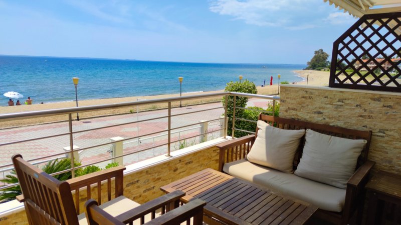 Porto Maria Beachfront Cottage — photo 3
