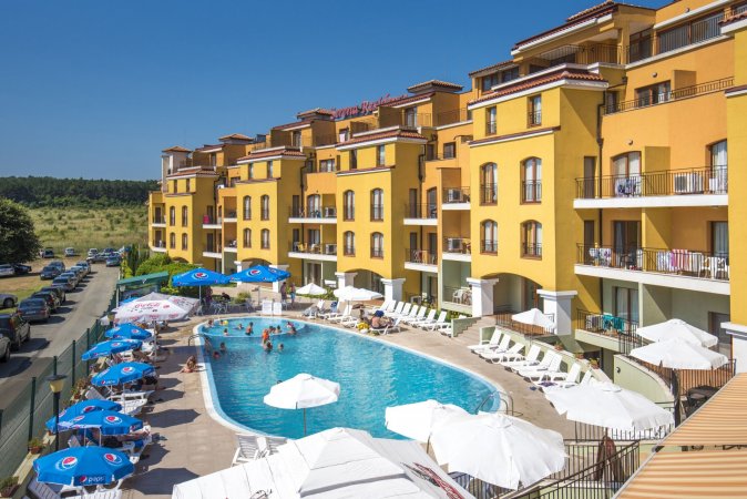 1BR Apartment Serena Residence | Pool & Beaches
