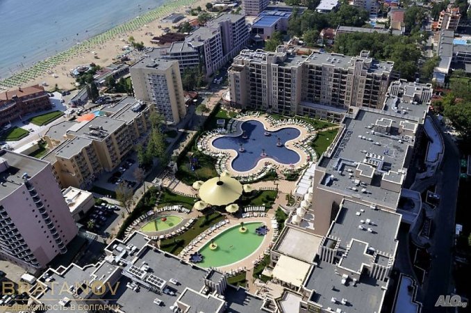 ARENDO studio in Royal Beach Barcelo — fotografie 1