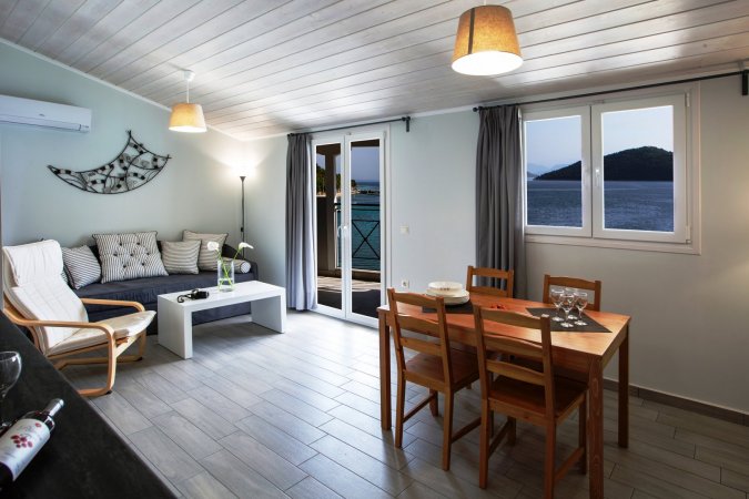 CAPTAIN NICK HOTEL  Apartments with sea view — photo 5