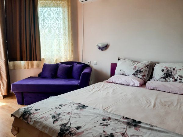 Double room with a view to Strandzha mountain in Rezvaya house — photo 3
