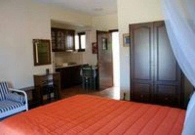 Youli's House — photo 2