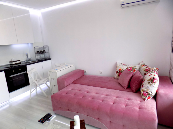 Cozy and stylish furnished apartment Silvi in Varna — photo 4