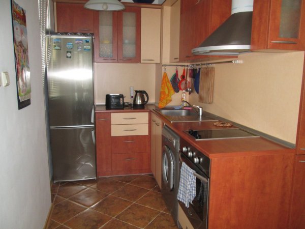 Two-bedroom apartment just a few steps from the beach in Varna — photo 4
