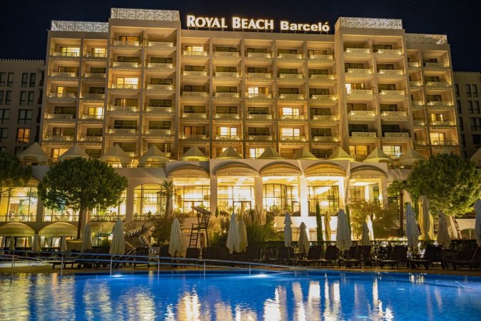 ROYAL Beach * Menada Apartments