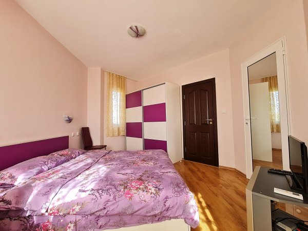 Double room with a view to Strandzha mountain in Rezvaya house — photo 2
