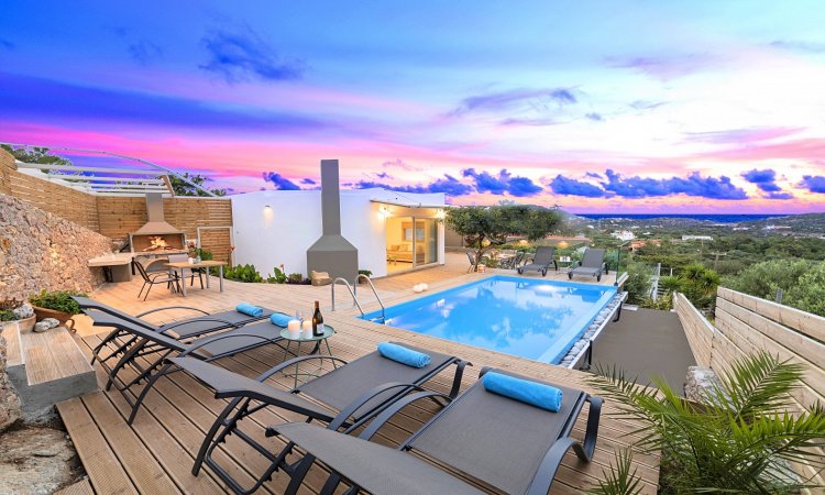 Canes Villa Heated Pool — photo 1