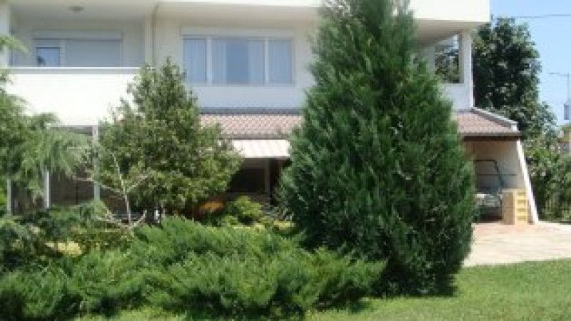 Apartment in a complex with separate entrance and balcony — photo 5