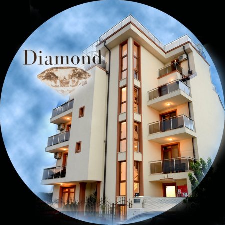 DIAMOND KITEN — photo 1