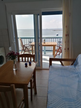 "EFTOPIA" SEA FRONT APARTMENT — photo 5