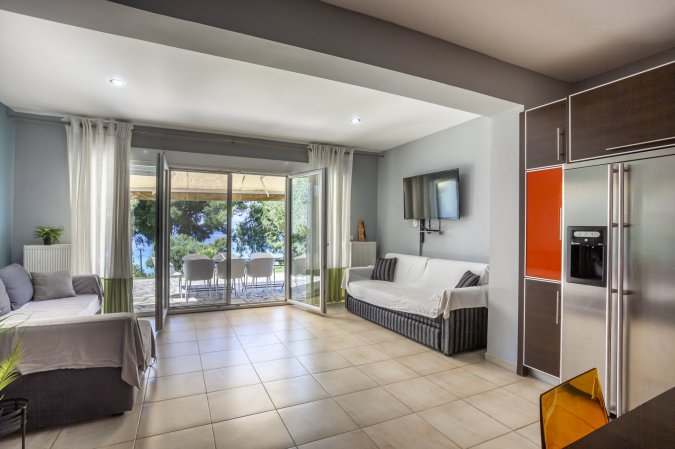 Viorelis Sea View Villa — photo 4