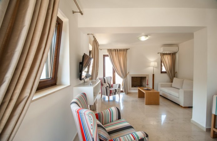 Maris Luxury Villa — photo 2