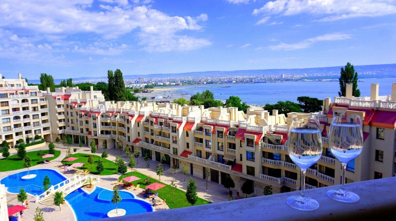 Varna South Bay XI-21 — photo 1