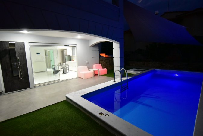 ALPHA DELTA pool suite — photo 4