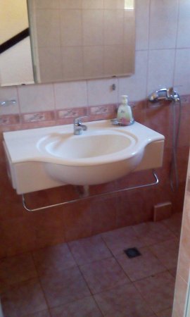ROOM1 — photo 4