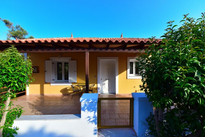 MOUZAKIS VILLAS (YELLOW VILLA) — photo 2
