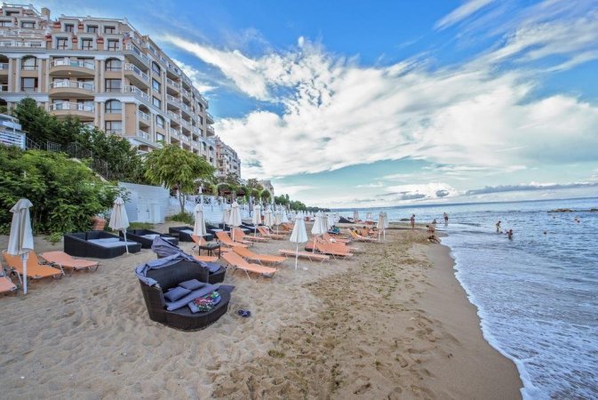 Luxury & panoramic apartment on La Mer beachfront. — photo 6