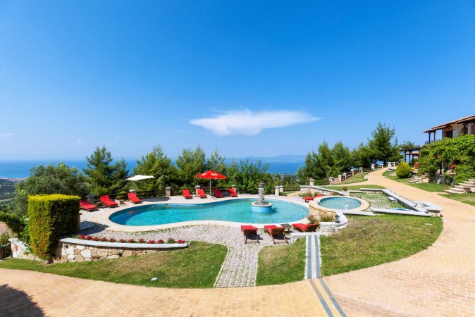 Athos Villa [Akritas Ef Zin Villas & Suites]