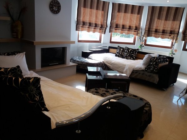 Maia Luxury Pool Villa — photo 2