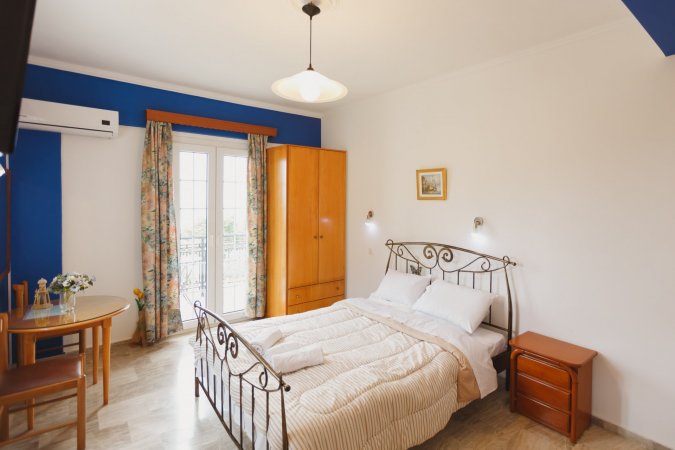 Superior Studio with sea and village view — photo 4