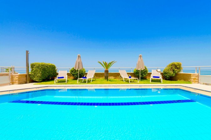Beachfront Villa Avra with private swimming pool — photo 3