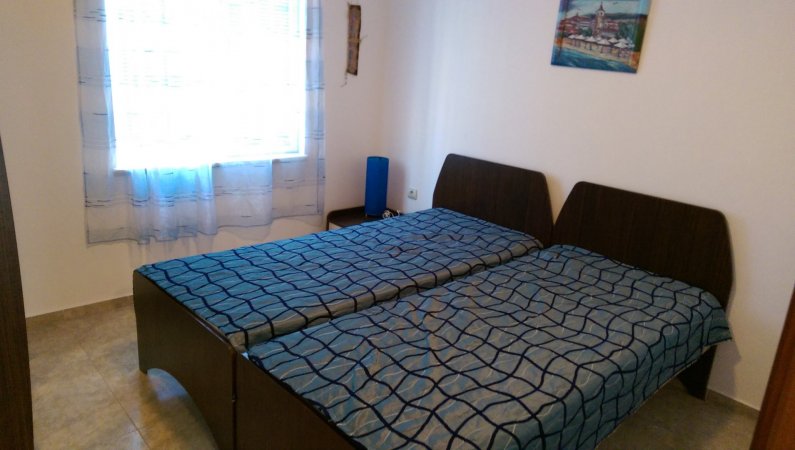 2 bedroom apartment — photo 4