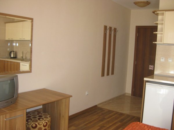 Central Varna Studio — photo 5