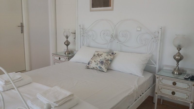 Estate Dafnopanagia,Studio Ourania — photo 6