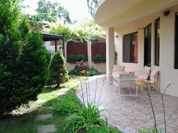 Vacation home Sunny day — photo 1