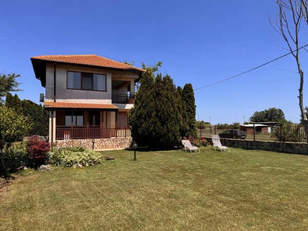 Villa Sunrise with a sea view in  peaceful place