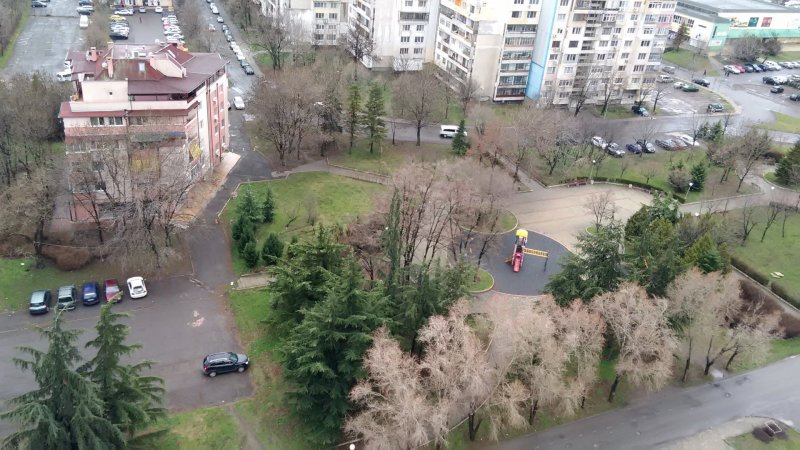 Тристаен апартамент, квартал Изгрев гр.Бургас — photo 2