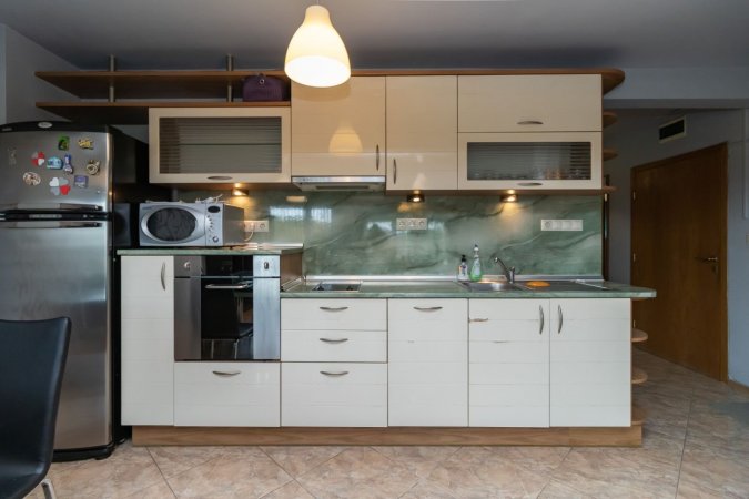 Nadia's Breeze - Spacious 1BR Apartment near the Beach — фото 5