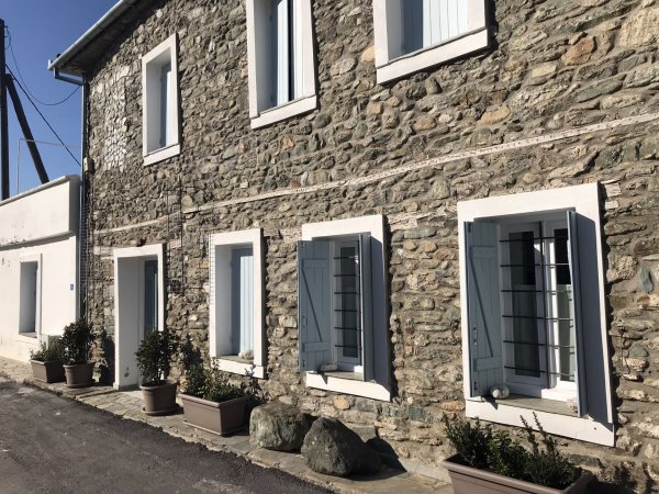 The OLD STONE HOUSE — photo 1