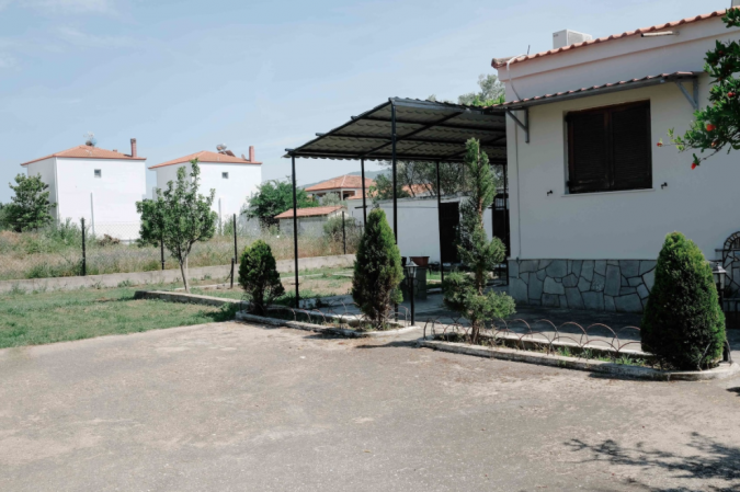 DEBBORAH'S VACATION HOUSE — photo 2