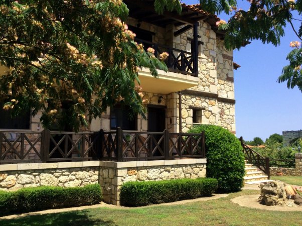 Traditional Villa Rokosini