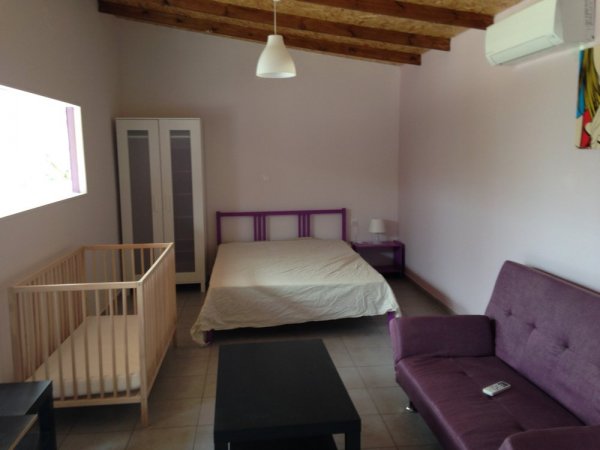 Colorful Luxury Studio Near Airport and Beach — photo 3