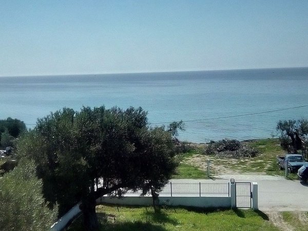Dream luxury house by the sea — photo 1