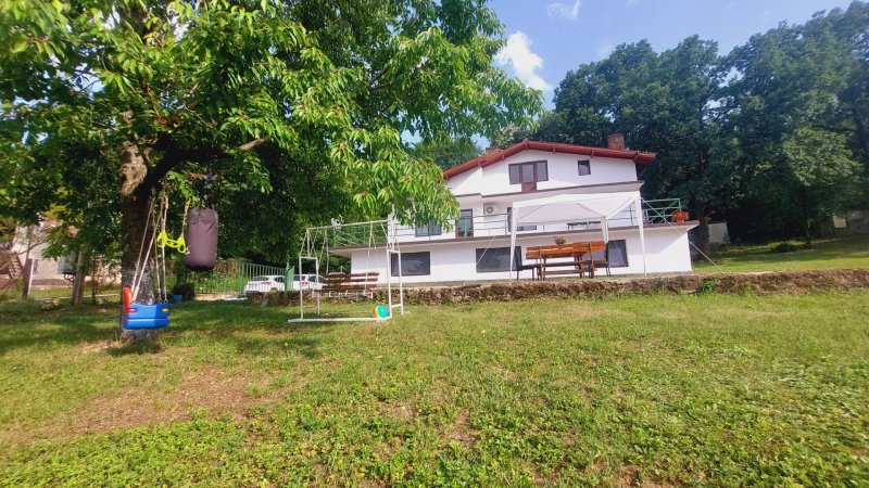 Guest House "Na Iskara" — photo 1