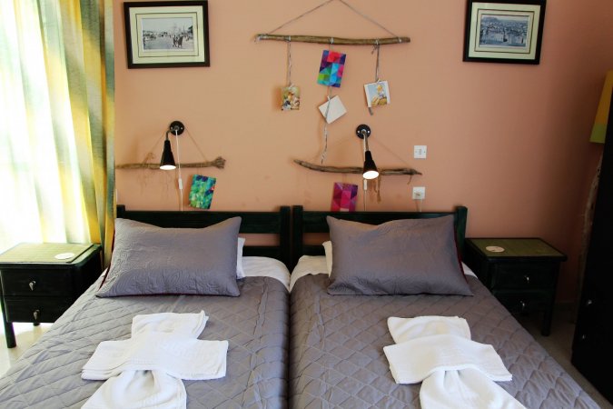 Apokoros Craft Deco Apartment near the sea in traditional Kalyves Crete Greece — photo 3