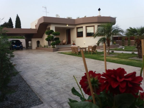 Maia Luxury Pool Villa — photo 1