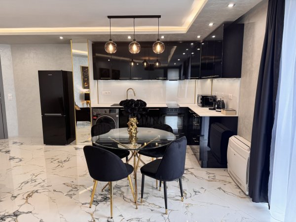 Luxurious apartment in the top center of Burgas! — фото 4