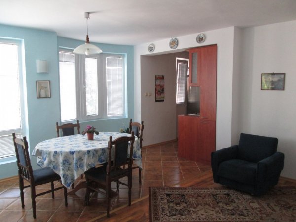 Two-bedroom apartment just a few steps from the beach in Varna — photo 2