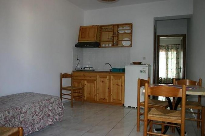 Vanessa Apartments Room 7 — photo 3
