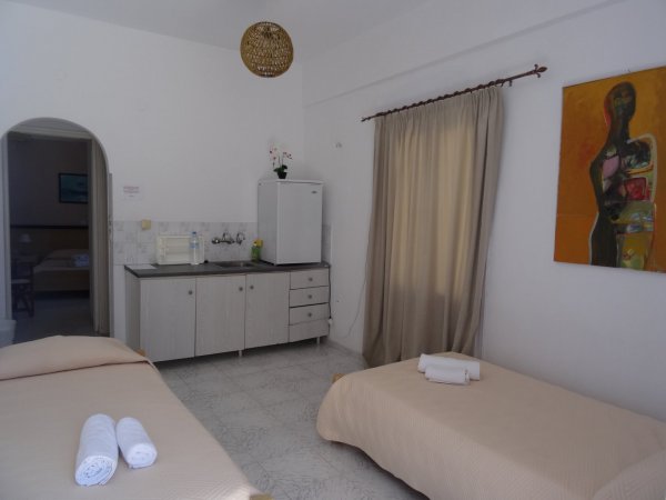 Blue Island Perissa Family — photo 2
