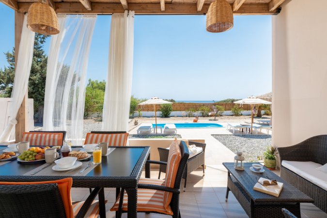 Gennadi Serenity House-beachfront villa with private pool — photo 5